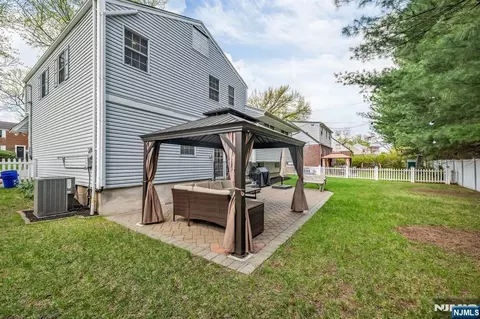 Exterior - 364 Knickerbocker Rd, Cresskill, NJ 07626 photo 6 of 7