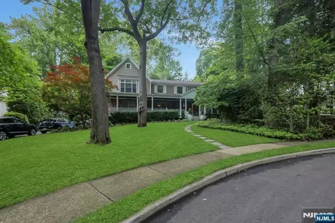245 Allison Ct, Englewood, NJ 07631