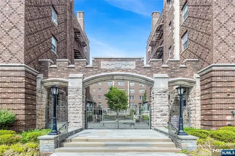 275 Engle St #G1, Englewood, NJ 07631