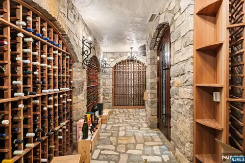 Entry Way - 11 Elden Dr, Saddle River, NJ 07458 photo 4 of 4