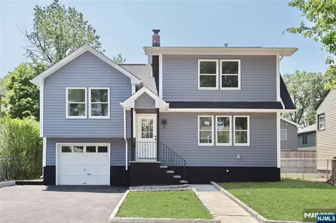 14 Byrne Pl, Bergenfield, NJ 07621