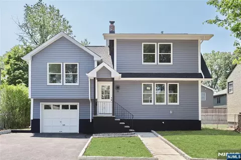 14 Byrne Pl, Bergenfield, NJ 07621