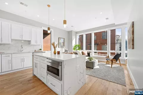 126 De Kalb Ave #2, Jersey City, NJ 07306