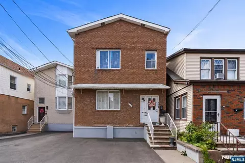 9123 Newkirk Ave, North Bergen, NJ 07047