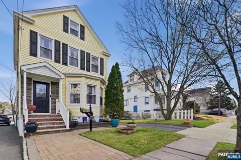 385 Berkeley Ave, Bloomfield, NJ 07003