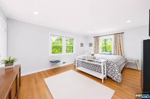 Bedroom - 29 Upper Dr, Summit, NJ 07901 photo 1 of 5