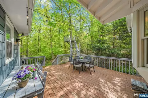 Exterior - 29 Upper Dr, Summit, NJ 07901 photo 3 of 6