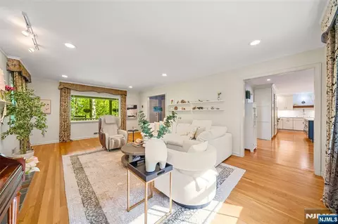 Living - 29 Upper Dr, Summit, NJ 07901 photo 2 of 2