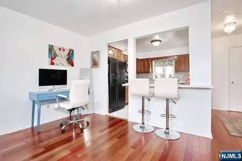 Dining - 290 Hamilton Pl #4, Hackensack, NJ 07601 photo 1 of 2