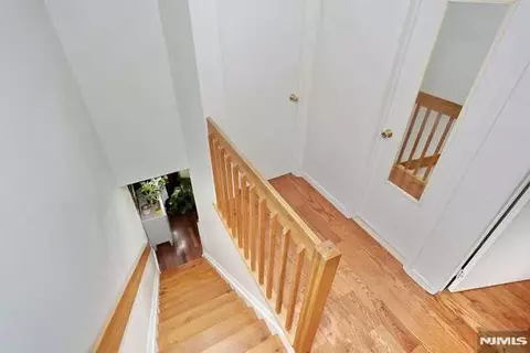 Entry Way - 290 Hamilton Pl #4, Hackensack, NJ 07601 photo 5 of 6