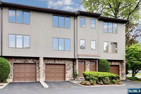 Exterior - 290 Hamilton Pl #4, Hackensack, NJ 07601 photo 1 of 4