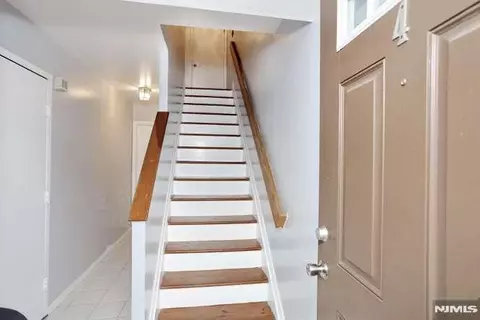 Entry Way - 290 Hamilton Pl #4, Hackensack, NJ 07601 photo 1 of 6