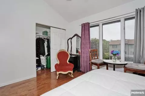 Other - 290 Hamilton Pl #4, Hackensack, NJ 07601 photo 4 of 18