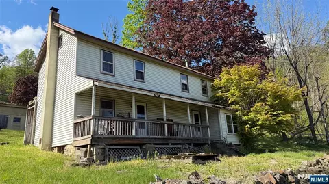 25 Coleman Hill Rd, Washington, NJ 07882