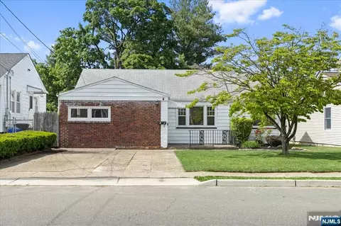 29 Graham Ter, Saddle Brook, NJ 07663