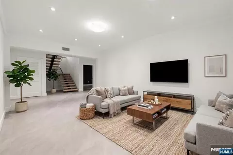 Living - 648 Falmouth Ave, Paramus, NJ 07652 photo 2 of 2