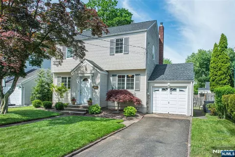 56 Lunn Ave, Bergenfield, NJ 07621