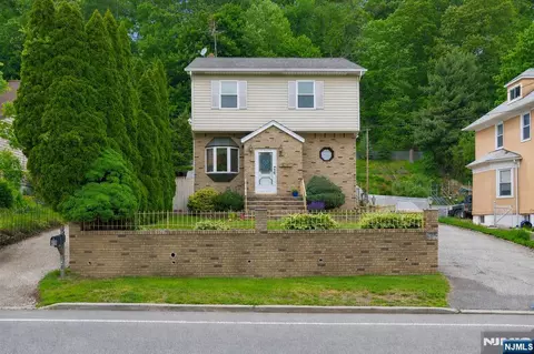 562 Valley Rd, Clifton, NJ 07013