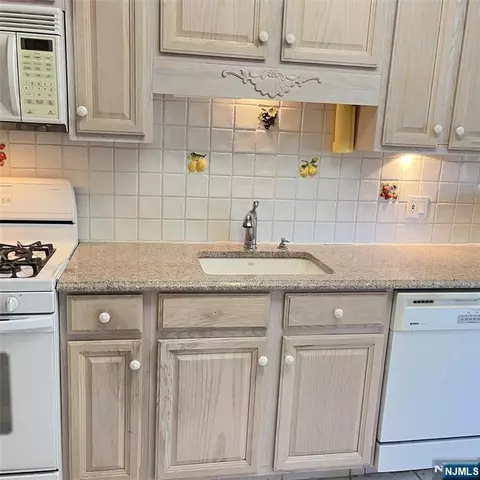Other - 280 Prospect Ave #11 E, Hackensack, NJ 07601 photo 22 of 25
