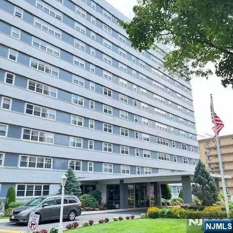 280 Prospect Ave #11 E, Hackensack, NJ 07601