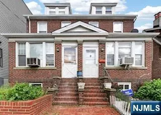 6104 Monitor Pl, West New York, NJ 07093