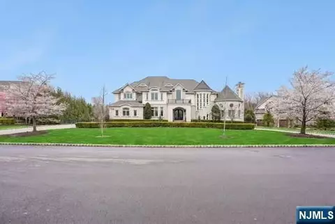 56 Force Hill Rd, Livingston, NJ 07039