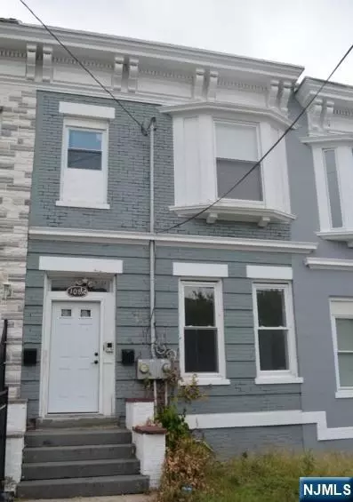 108 Peabody Pl, Newark, NJ 07104