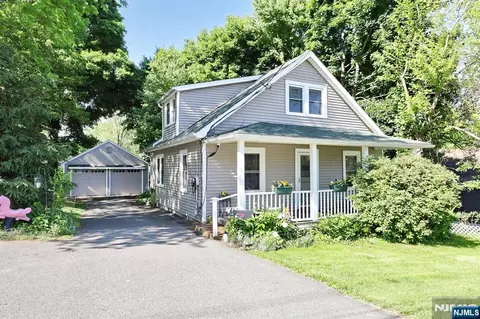 121 Wilmuth St, Mahwah, NJ 07430