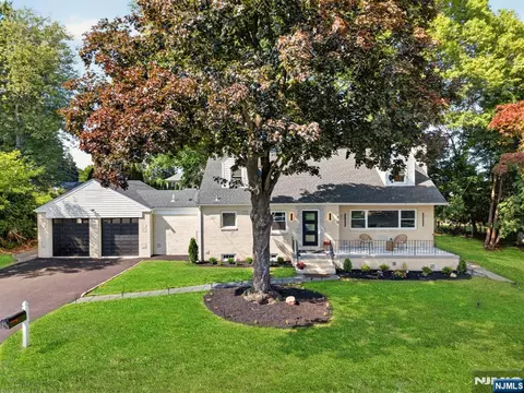 30 Birch St, Emerson, NJ 07630