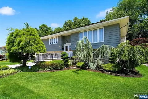 8 Mariani Dr, Little Ferry, NJ 07643