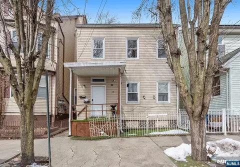 75 Garfield Ave, Paterson, NJ 07522