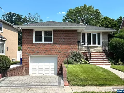 1018 Inwood Ter, Fort Lee, NJ 07024