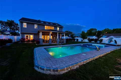 59 Hahn Ave, Rochelle Park, NJ 07662
