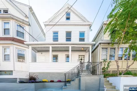 446 24th St, Paterson, NJ 07514
