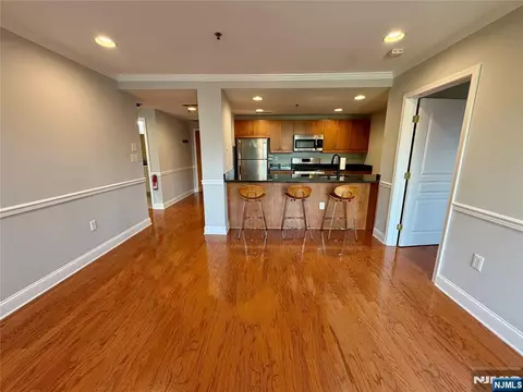 70 Adams St #4A, Hoboken, NJ 07030