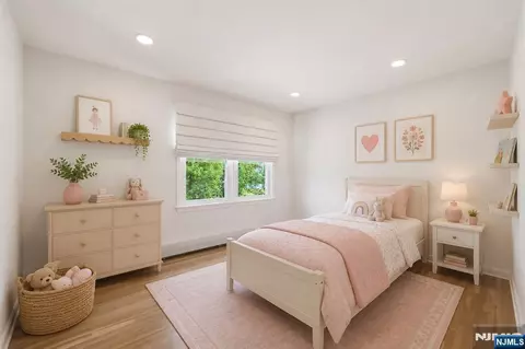 Bedroom - 508 Tether Ln, Paramus, NJ 07652 photo 14 of 15