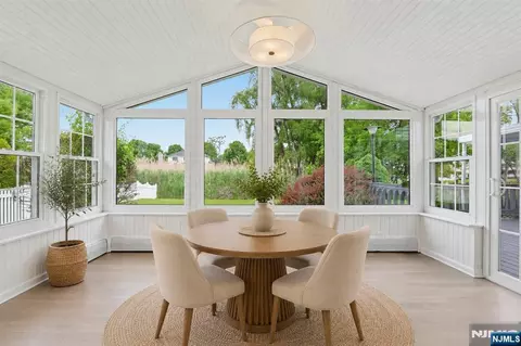 Dining - 508 Tether Ln, Paramus, NJ 07652 photo 3 of 3
