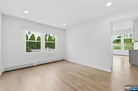 Living - 508 Tether Ln, Paramus, NJ 07652 photo 3 of 3