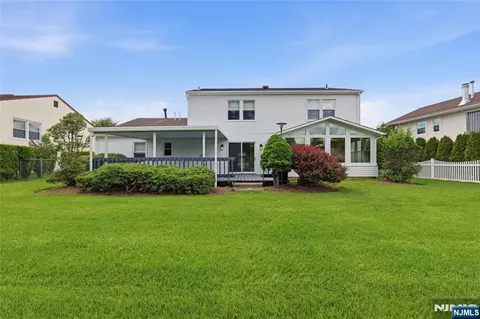 Exterior - 508 Tether Ln, Paramus, NJ 07652 photo 7 of 7