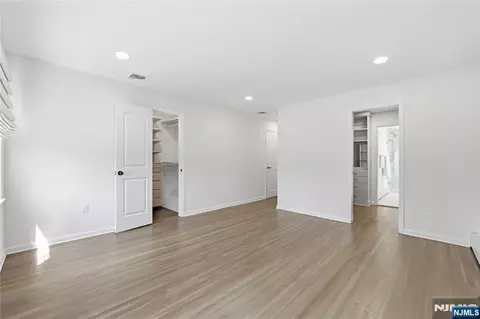 Bedroom - 508 Tether Ln, Paramus, NJ 07652 photo 6 of 15