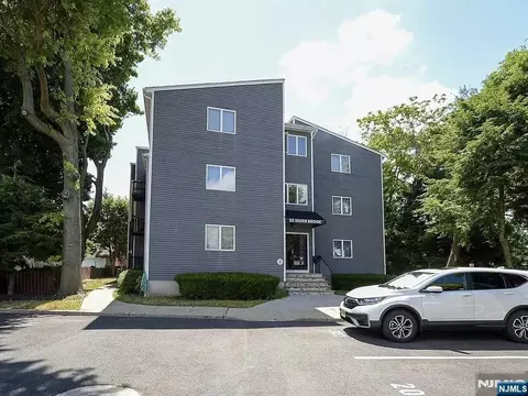 52 Heckel St #102, Belleville, NJ 07109