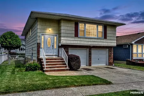 23 Harrison Ave, Saddle Brook, NJ 07663