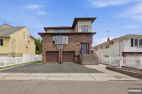 44 Williams Ave, South Hackensack, NJ 07606