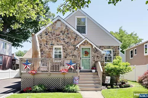 305 Depew St, Dumont, NJ 07628