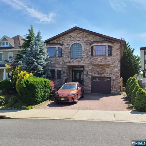 526 Moonachie Ave, Wood Ridge, NJ 07075