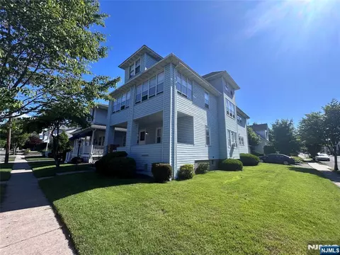 149 3rd Ave, Hawthorne, NJ 07506