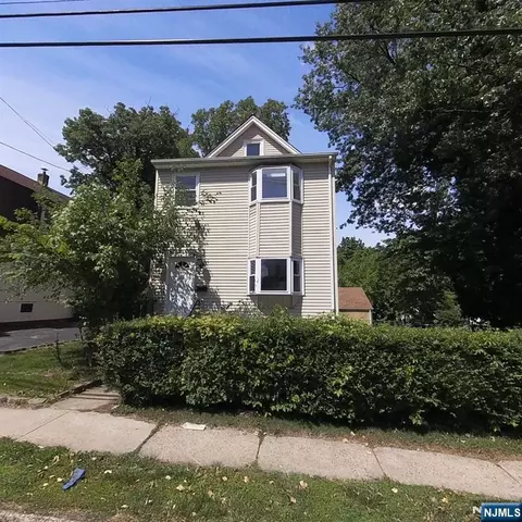 83 E Forest Ave, Teaneck, NJ 07666