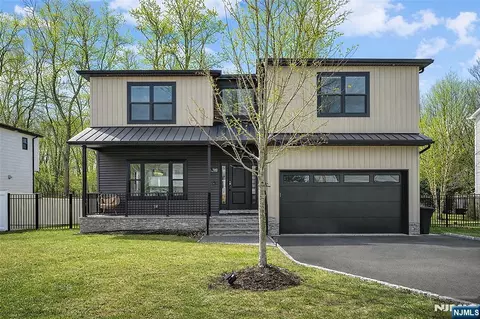 129 Rivervale Rd, River Vale, NJ 07675