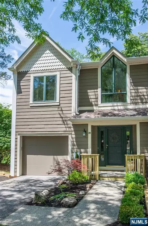 26 Mill Pond Rd, Woodland Park, NJ 07424
