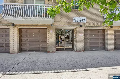 272-276 Walnut #6D, Newark, NJ 07105